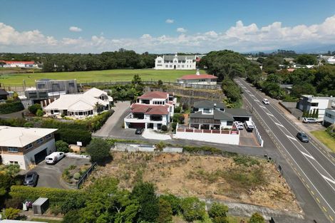 Photo of property in 85c Eliot Street, New Plymouth, 4310