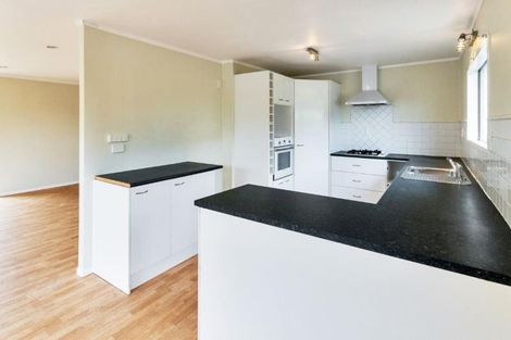 Photo of property in 12 Cemetery Road, Waiuku, 2123