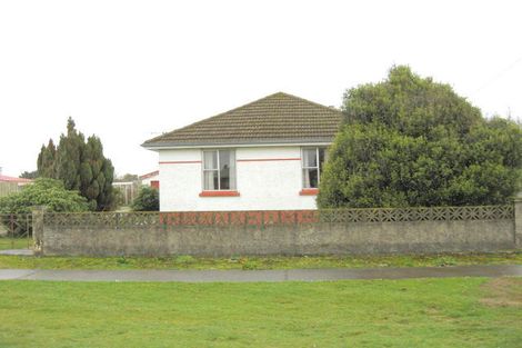 Photo of property in 9 Manse Street, Edendale, 9825