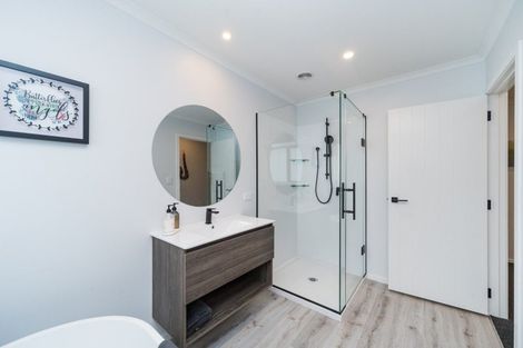 Photo of property in 84 Arnott Street, Maewa, Feilding, 4702