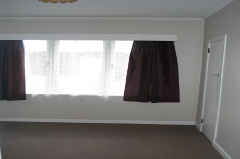 Photo of property in 10 Vera Road, Te Atatu South, Auckland, 0610