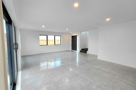 Photo of property in 383b West Coast Road, Glen Eden, Auckland, 0602