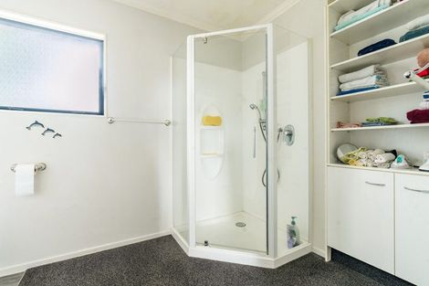 Photo of property in 3 Queen Street, Milton, 9220