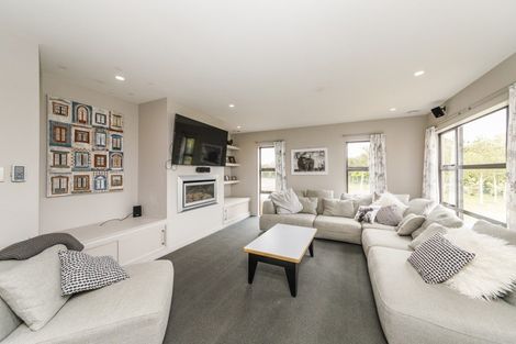 Photo of property in 47 Polson Hill Drive, Aokautere, Palmerston North, 4471