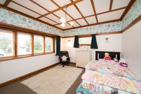 Photo of property in 24 Milson Line, Roslyn, Palmerston North, 4414