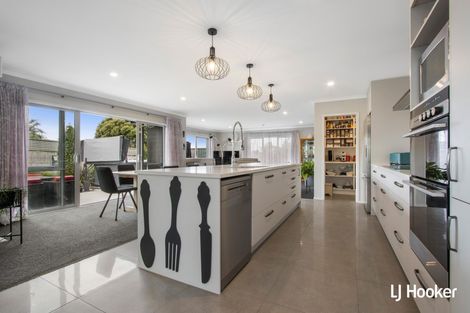 Photo of property in 2 Anatere Rise, Athenree, Katikati, 3177