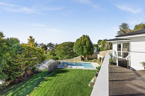 Photo of property in 101 Chaucer Road North, Hospital Hill, Napier, 4110