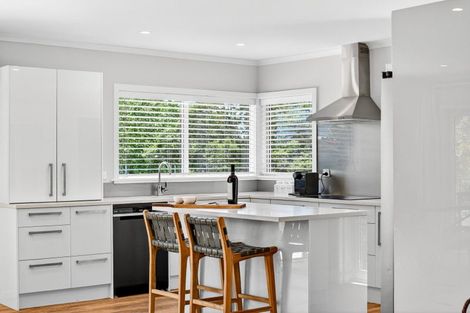 Photo of property in 105 Durham Drive, Havelock North, 4130