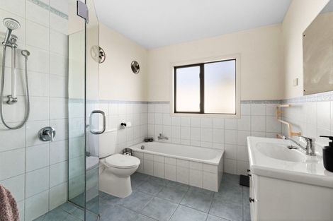 Photo of property in 8 Hanna Place, Havelock North, 4130