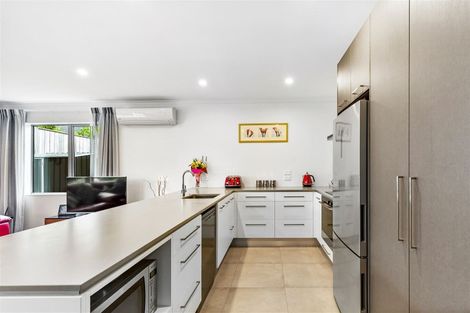 Photo of property in 22 Samuel Cassidy Avenue, Swanson, Auckland, 0614