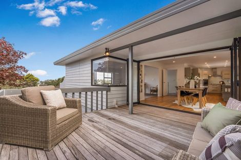 Photo of property in 1/461 Beach Road, Murrays Bay, Auckland, 0630
