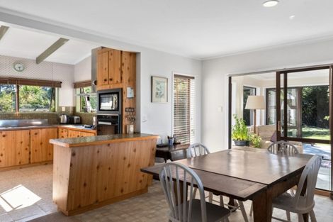 Photo of property in 18 Govan Wilson Road, Whangaripo, Warkworth, 0985