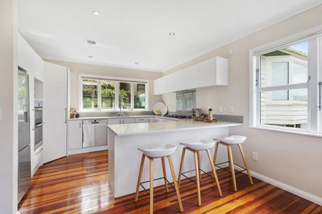 Photo of property in 6 Seatoun Heights Road, Seatoun, Wellington, 6022
