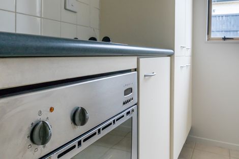 Photo of property in 14 Ashmere Lane, Weymouth, Auckland, 2103