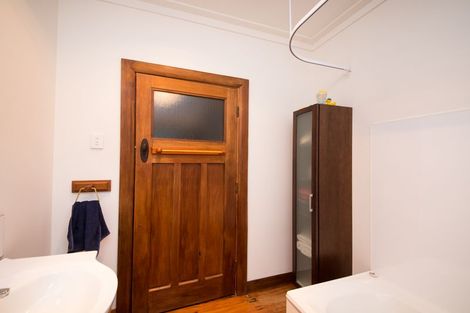 Photo of property in 24 Milson Line, Roslyn, Palmerston North, 4414