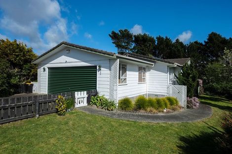 Photo of property in 1 Curacao Place, Grenada Village, Wellington, 6037