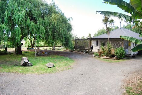 Photo of property in 1182 Oneriri Road, Kaiwaka, 0573