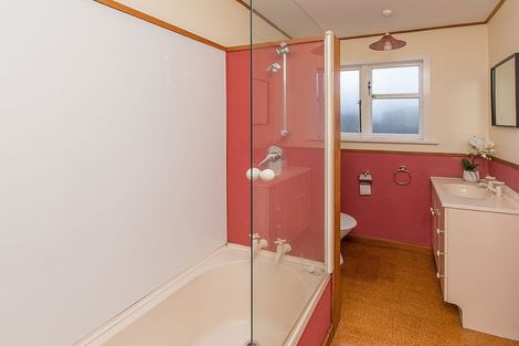 Photo of property in 44 Windermere Road, Papanui, Christchurch, 8053