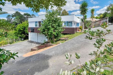 Photo of property in 1/23 Cairnbrae Court, Northcross, Auckland, 0632