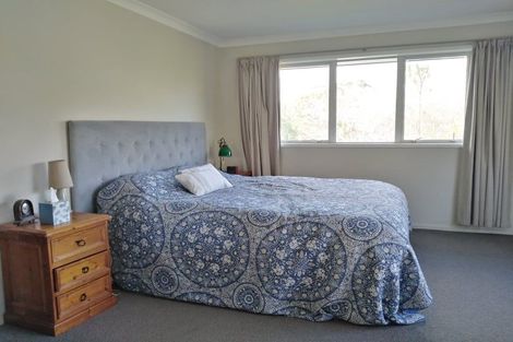 Photo of property in 85a Atawhai Road, Fitzherbert, Palmerston North, 4410