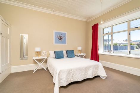 Photo of property in 69 Hargest Crescent, Saint Clair, Dunedin, 9012