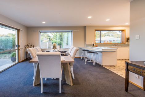 Photo of property in 1/15 Showgate Avenue, Sockburn, Christchurch, 8042