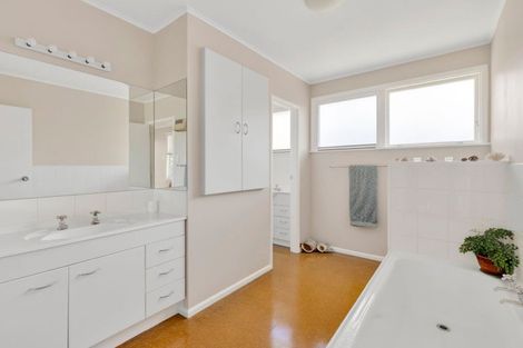 Photo of property in 71e Bronte Street East, Nelson, 7010