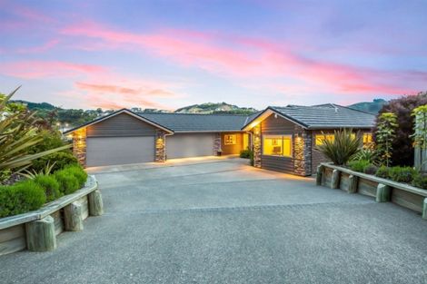 Photo of property in 19 Flotilla Place, Whitby, Porirua, 5024