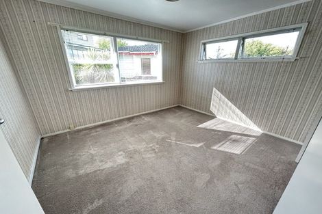 Photo of property in 21 Gilliam Street, New Lynn, Auckland, 0600