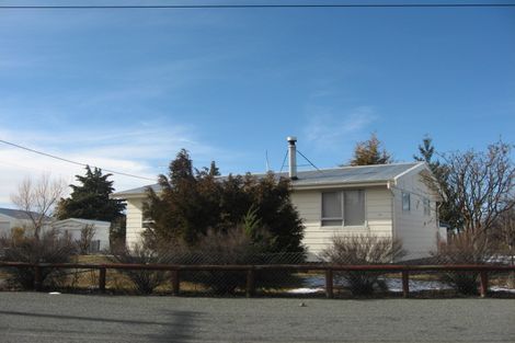 Photo of property in 12 Sealy Street, Twizel, 7901