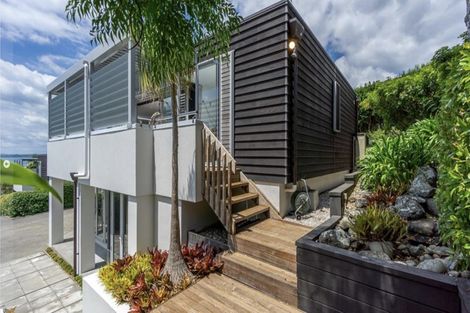 Photo of property in 2/55 Parr Terrace, Castor Bay, Auckland, 0620