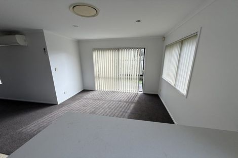 Photo of property in 22 Raphoe Road, Flat Bush, Auckland, 2019