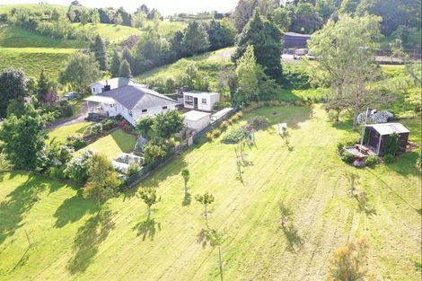 Photo of property in 54 Tiraumea Road, Pahiatua, 4981