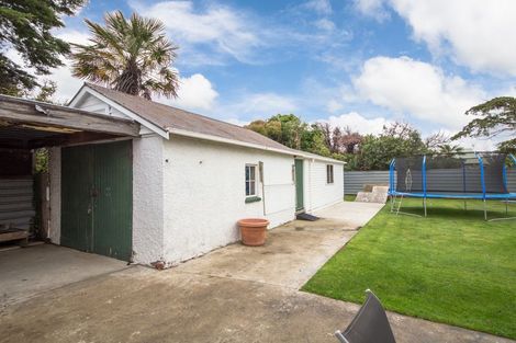 Photo of property in 24 Milson Line, Roslyn, Palmerston North, 4414