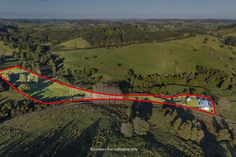 Photo of property in 690 Haruru Road, Kaukapakapa, 0873