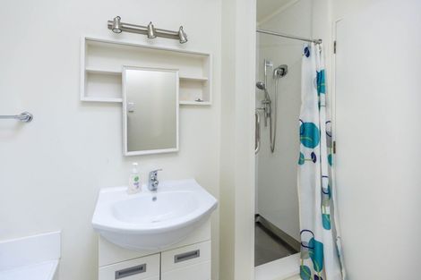 Photo of property in 2/48 Kowhai Avenue, Ebdentown, Upper Hutt, 5018