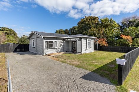 Photo of property in 27 Toi Street, Otaki Beach, Otaki, 5512