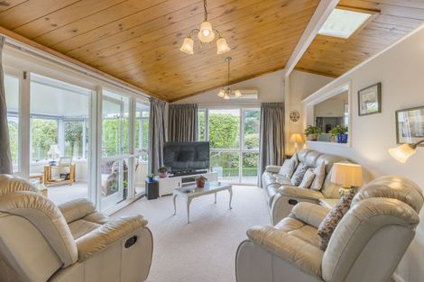 Photo of property in 75 Elizabeth Street, Waikanae, 5036