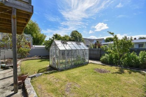Photo of property in 90 Melbourne Street, South Dunedin, Dunedin, 9012