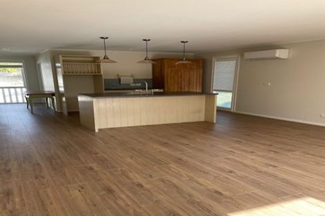 Photo of property in 5 Hamlet Place, Pukekohe, 2120