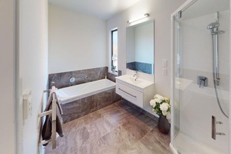 Photo of property in 24 Macdonald Heights, Feilding, 4702