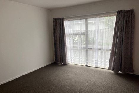 Photo of property in 1/57 Butley Drive, Farm Cove, Auckland, 2012