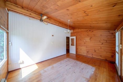 Photo of property in 42 Saxton Road, Upper Vogeltown, New Plymouth, 4371