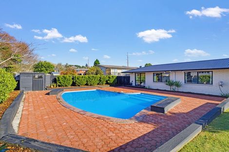 Photo of property in 15 Carter Drive, Pomare, Rotorua, 3015