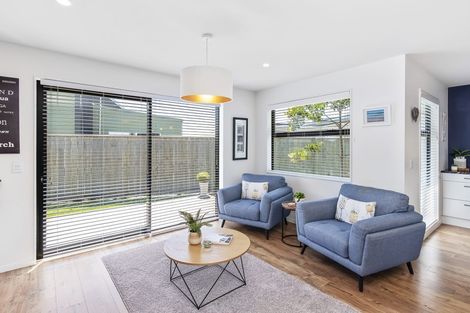 Photo of property in 16 Seagrass Place, Otaki Beach, Otaki, 5512