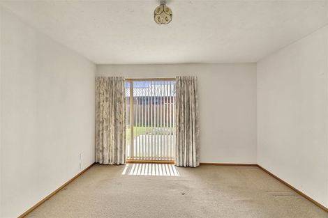 Photo of property in 1/9 Claverley Gardens, Avonhead, Christchurch, 8042