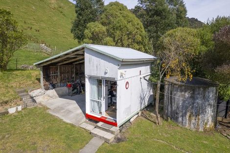 Photo of property in 727 Mikimiki Road, Mikimiki, Masterton, 5881