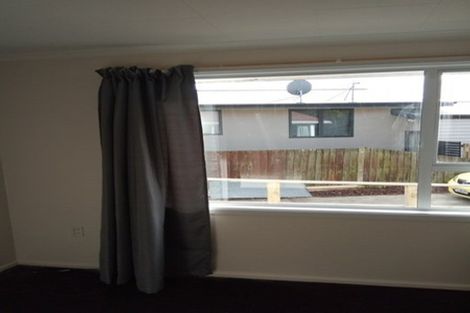 Photo of property in 4 Halberg Street, Dallington, Christchurch, 8061