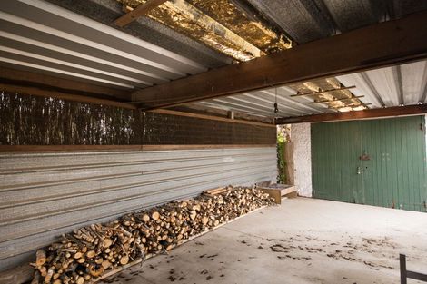 Photo of property in 24 Milson Line, Roslyn, Palmerston North, 4414