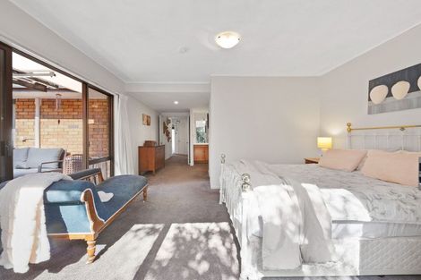 Photo of property in 21b Eastern Beach Road, Eastern Beach, Auckland, 2012